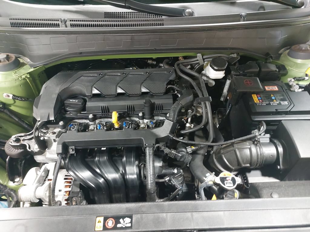 Certified 2024 Hyundai Venue SEL FWD image 30