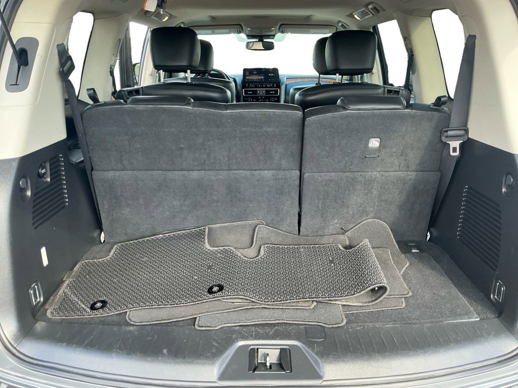 Used 2024 Nissan Armada SL w/ Captain's Chairs Package image 17