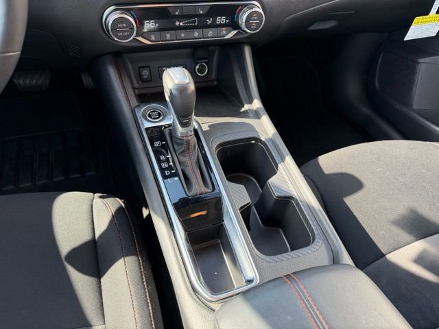 Used 2025 Nissan Sentra SR image 16