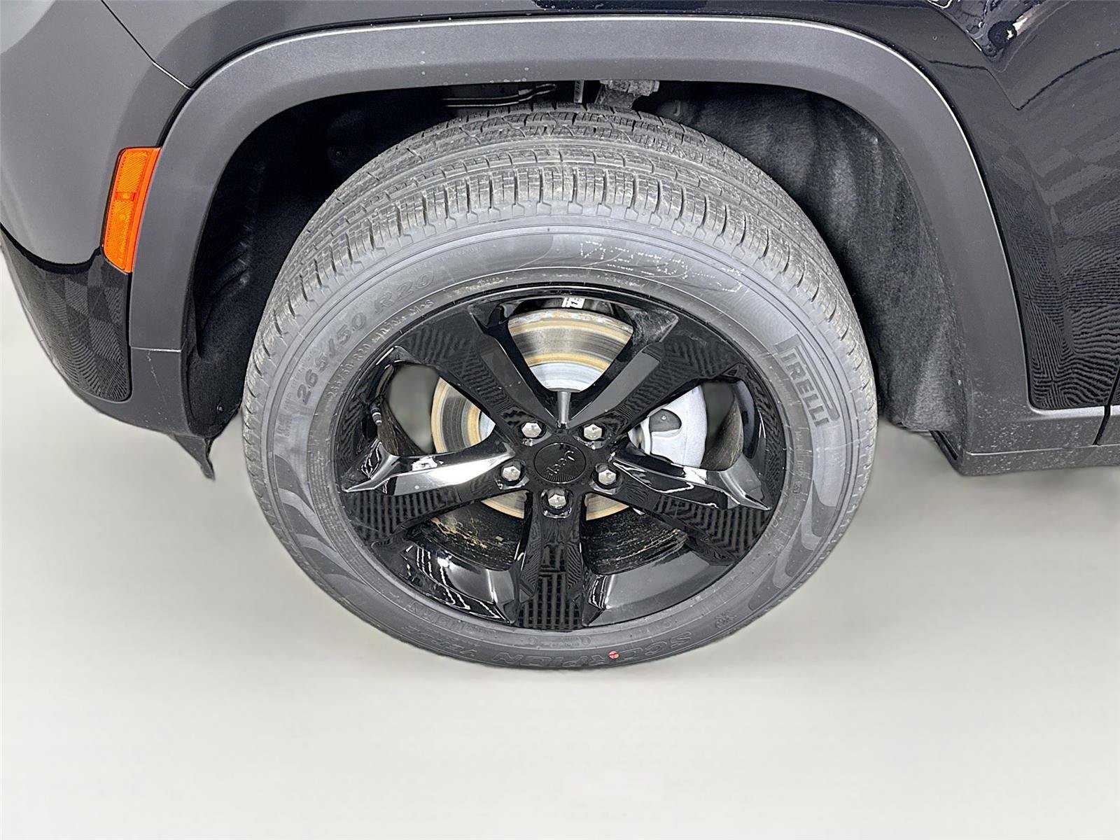 New 2026 Jeep Grand Cherokee Limited w/ Limited Altitude Package AWD/4WD image 25