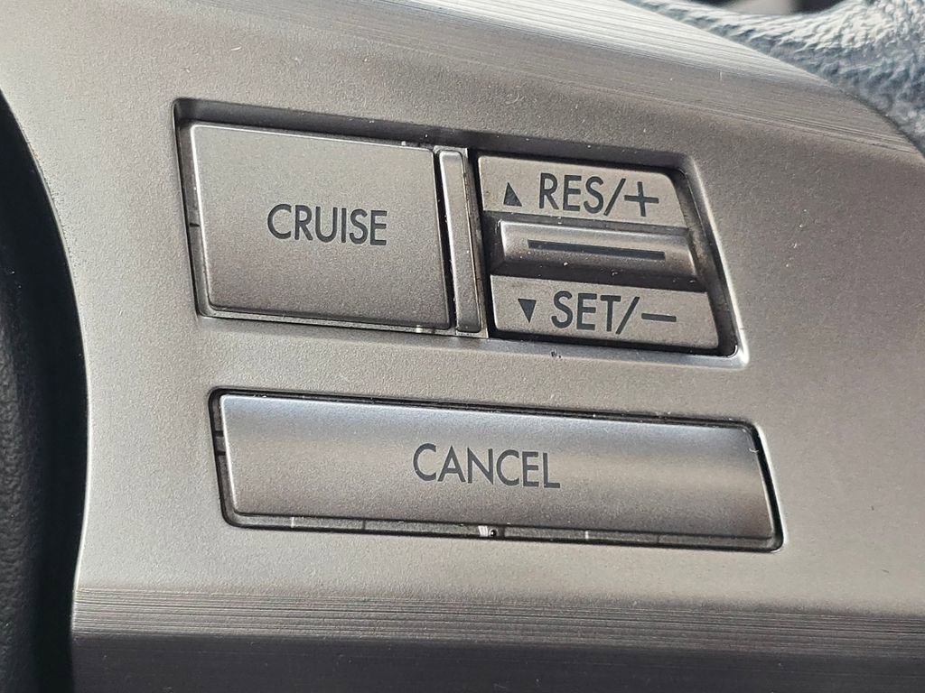 Used 2011 Subaru Outback 2.5i Limited image 31