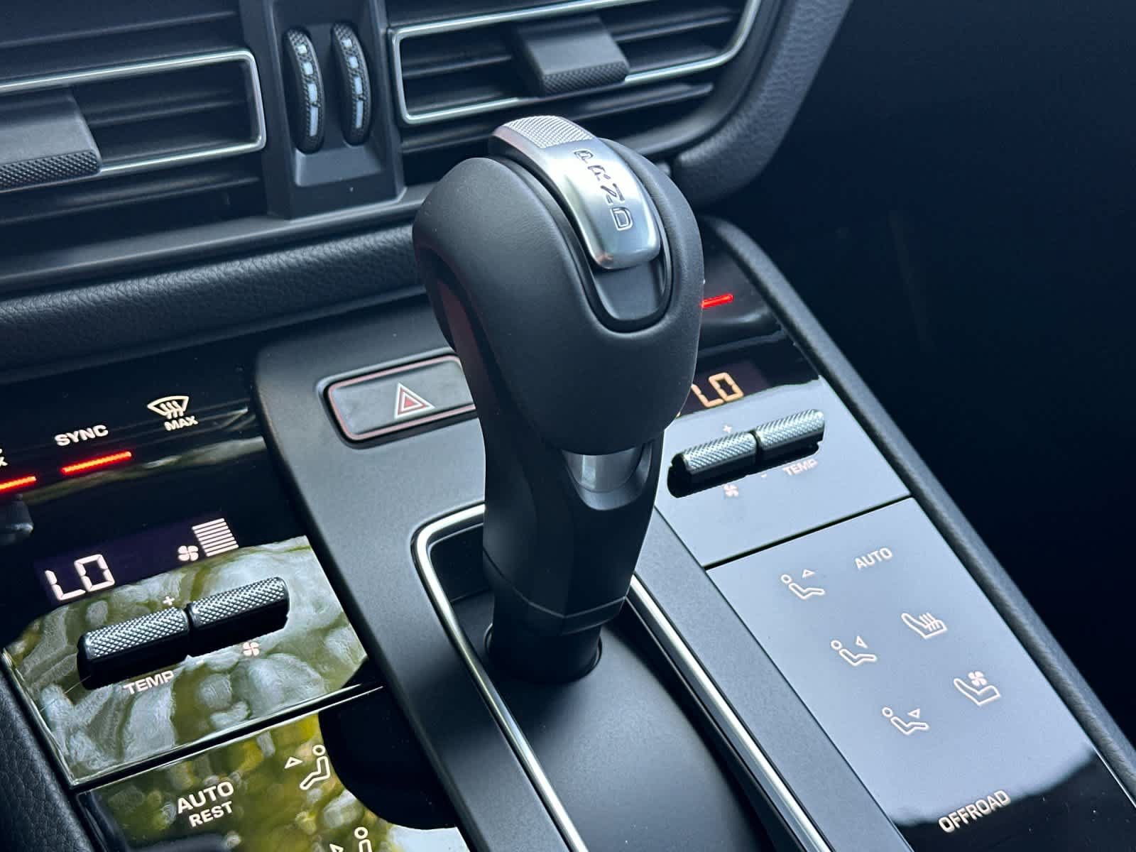 New 2026 Porsche Macan AWD/4WD image 24