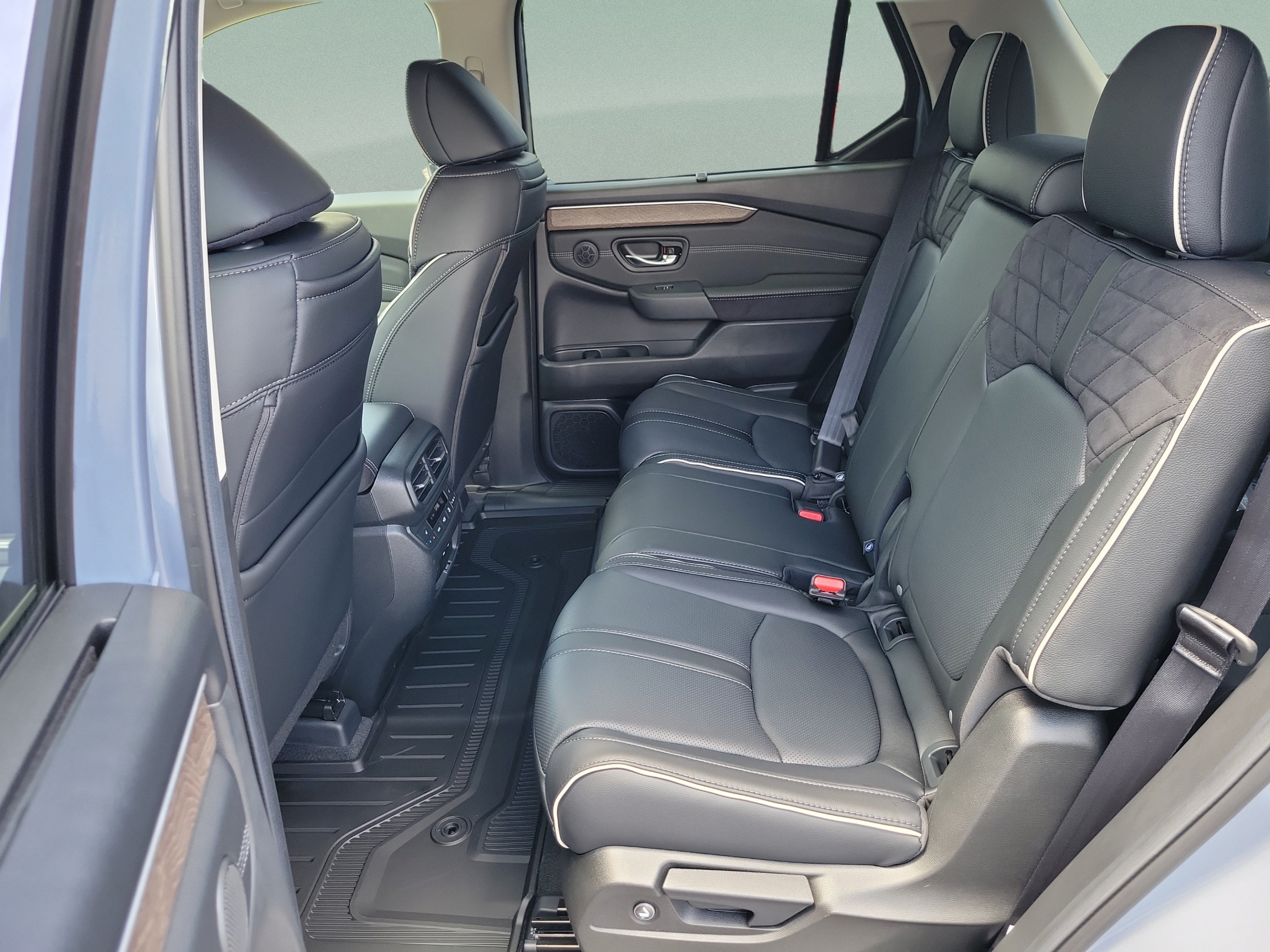 New 2026 Honda Pilot Elite image 9
