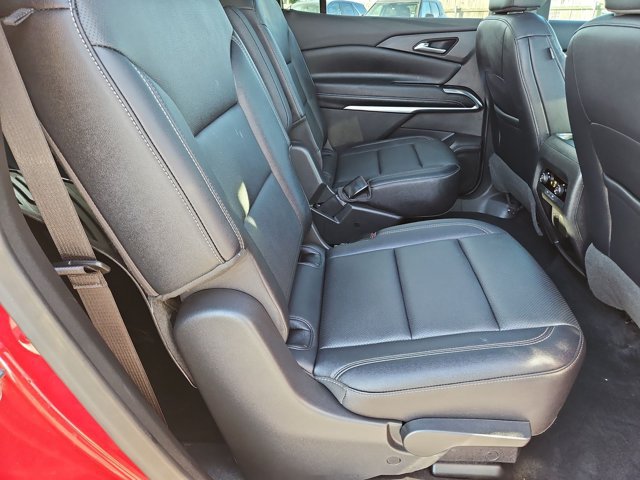 Used 2025 Chevrolet Traverse LT w/ Sun and Wheel Package FWD image 20