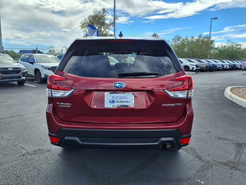 Used 2024 Subaru Forester Premium AWD/4WD image 11