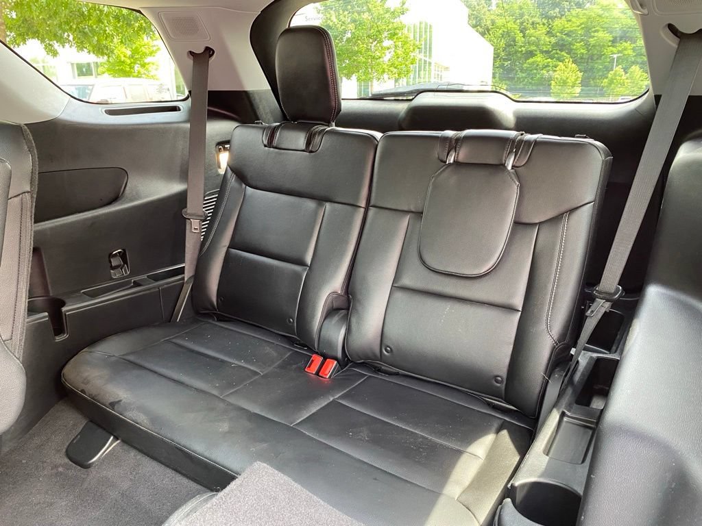 Used 2022 Ford Explorer Limited w/ Equipment Group 301A AWD/4WD image 28