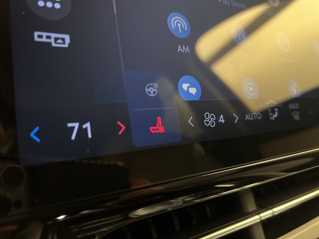 Used 2026 Lincoln Nautilus Premier image 15