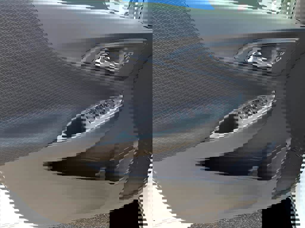 Used 2024 Chevrolet Malibu LT image 7