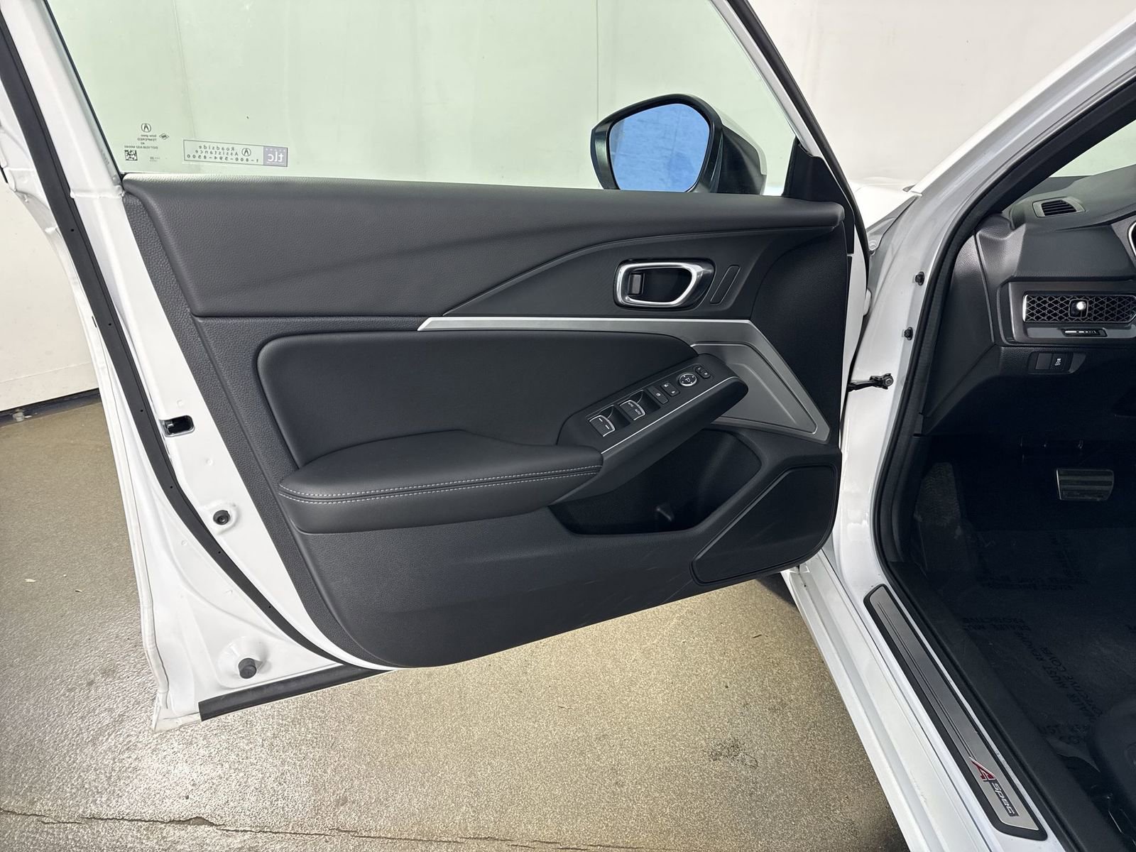 Certified 2025 Acura Integra A-Spec image 22