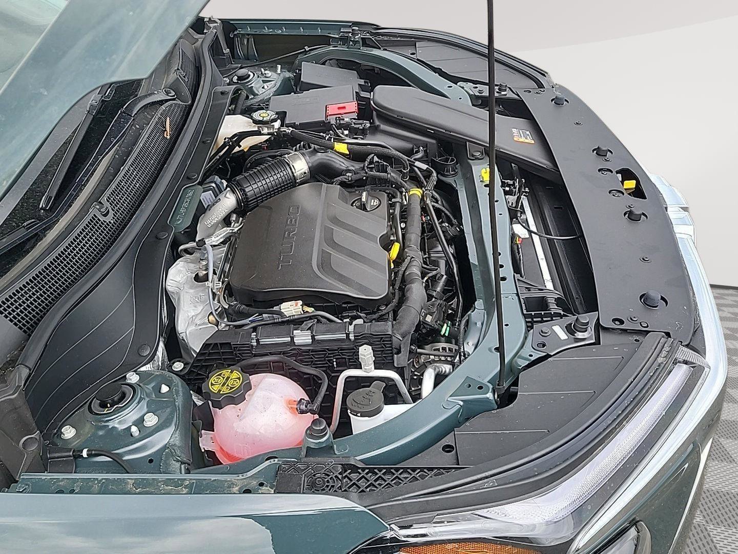 New 2025 Chevrolet Trax LT w/ LT Convenience Package image 27