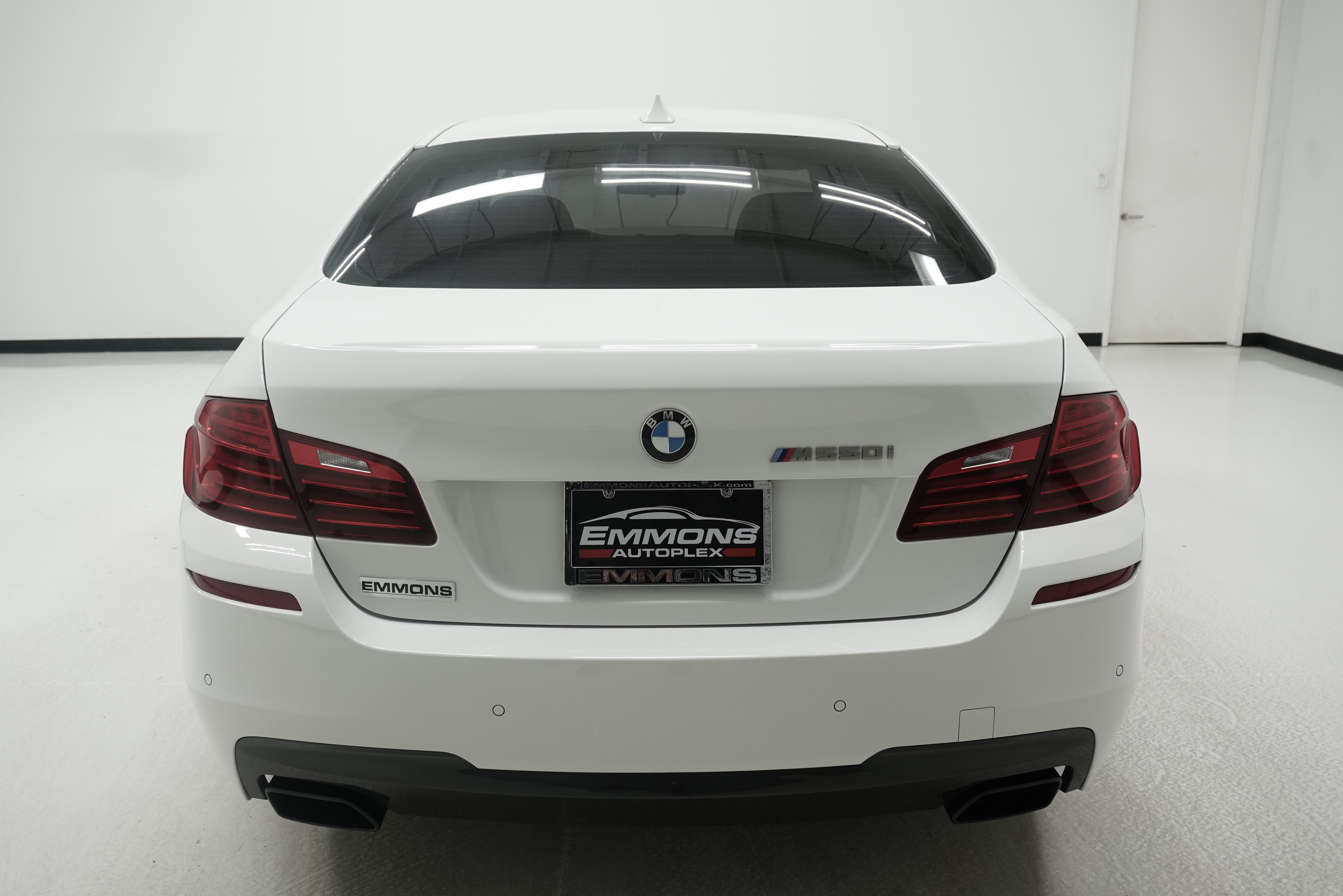 Used 2015 BMW 550i Sedan RWD image 5