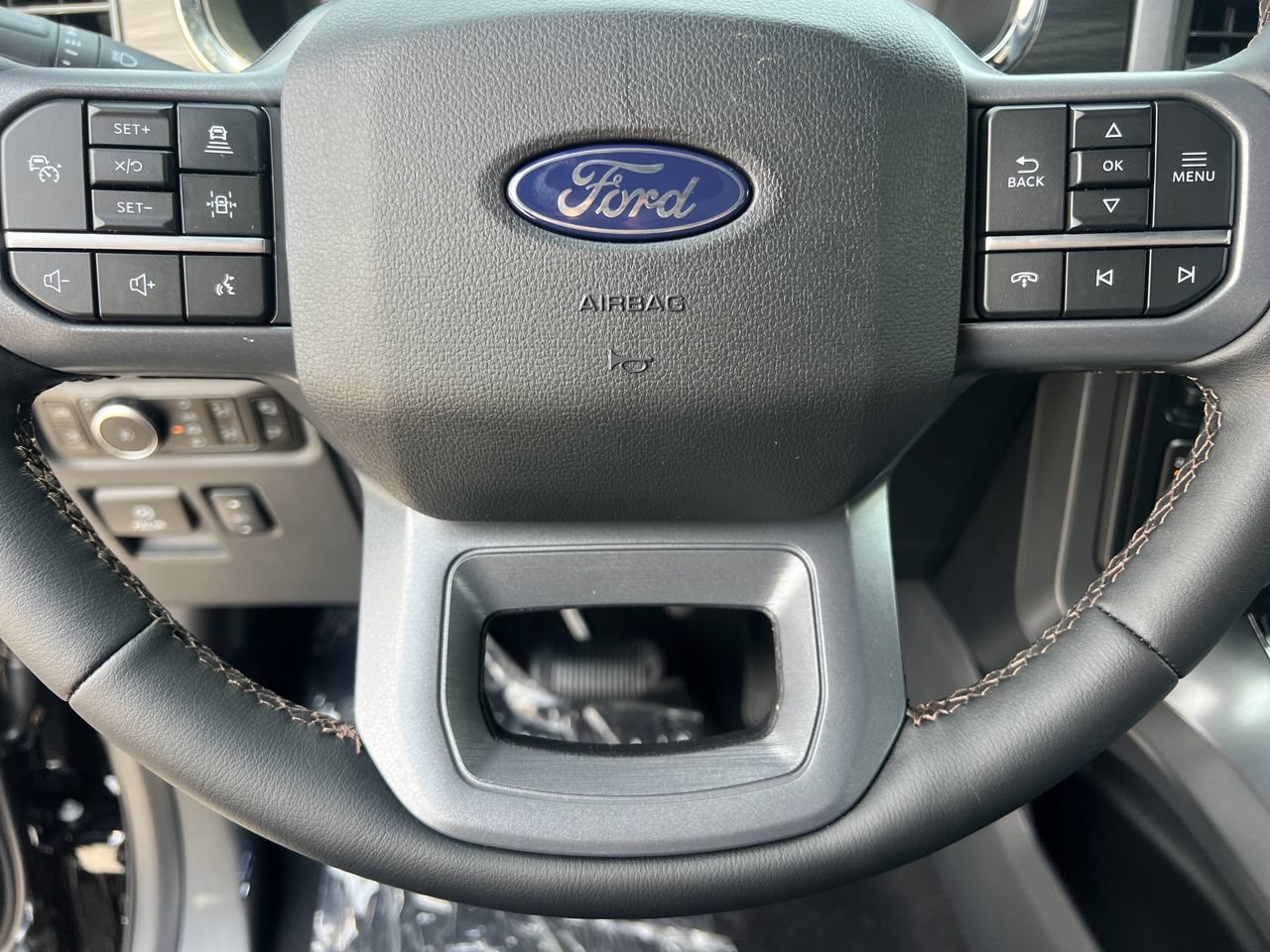 New 2026 Ford F150 Lariat w/ Equipment Group 501A Mid AWD/4WD image 11