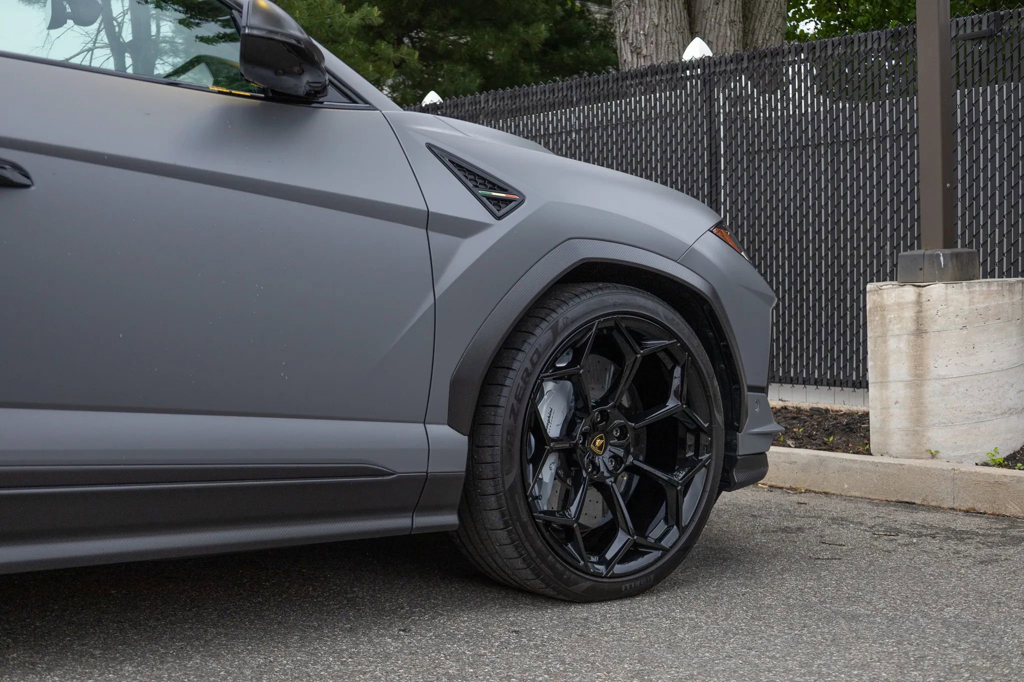 Used 2024 Lamborghini Urus Performante AWD/4WD image 20