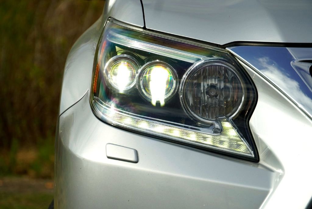 Used 2017 Lexus GX 460 image 3