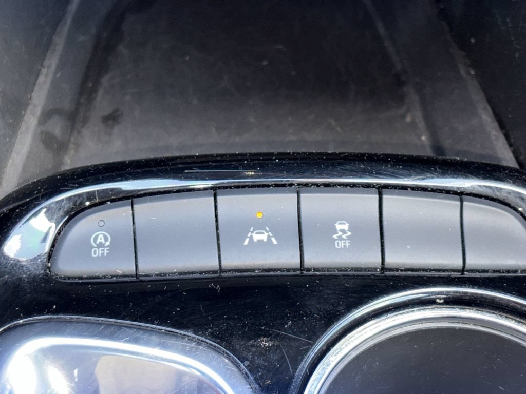 Used 2024 Buick Encore GX Sport Touring FWD image 10