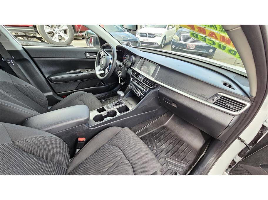 Used 2019 Kia Optima LX FWD image 13