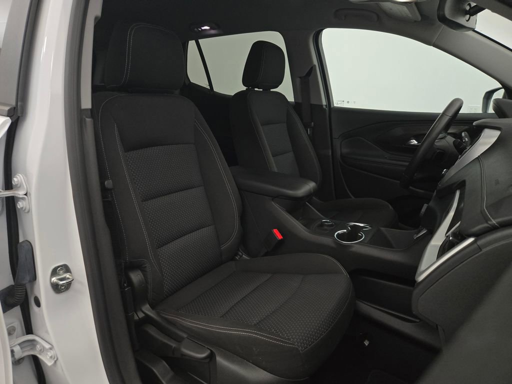 Used 2023 GMC Terrain SLE image 29