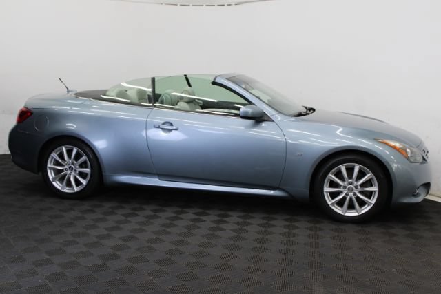 Used 2015 INFINITI Q60 Convertible w/ Premium Package RWD image 6
