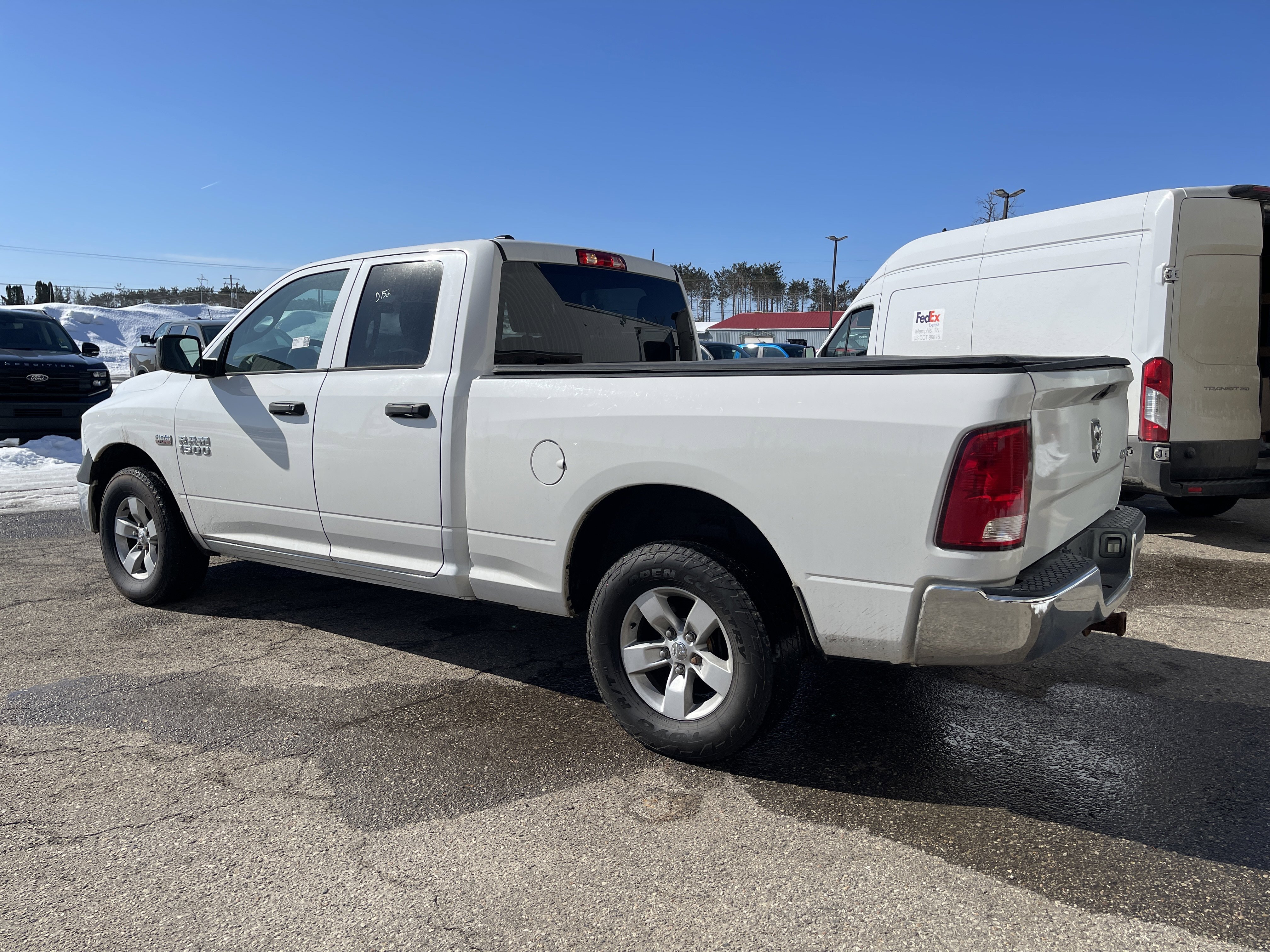 Used 2018 RAM 1500 ST w/ SXT Appearance Group image 5