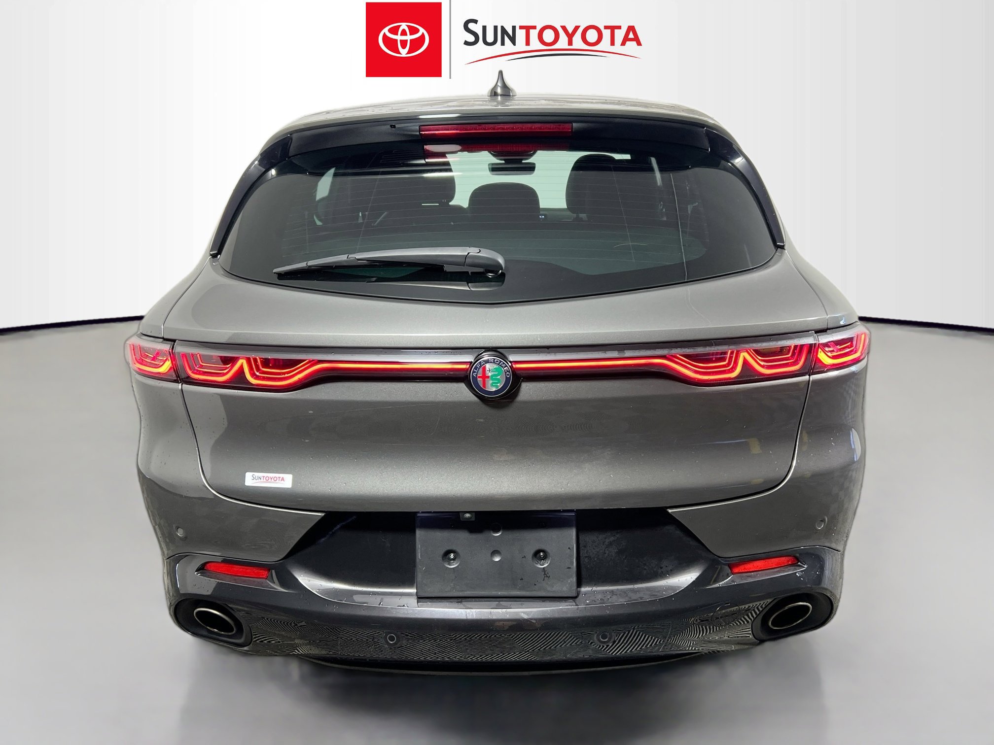 Used 2024 Alfa Romeo Tonale Veloce w/ Premium Interior Package image 5