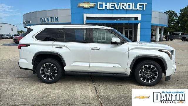 Used 2023 Toyota Sequoia Limited AWD/4WD image 32