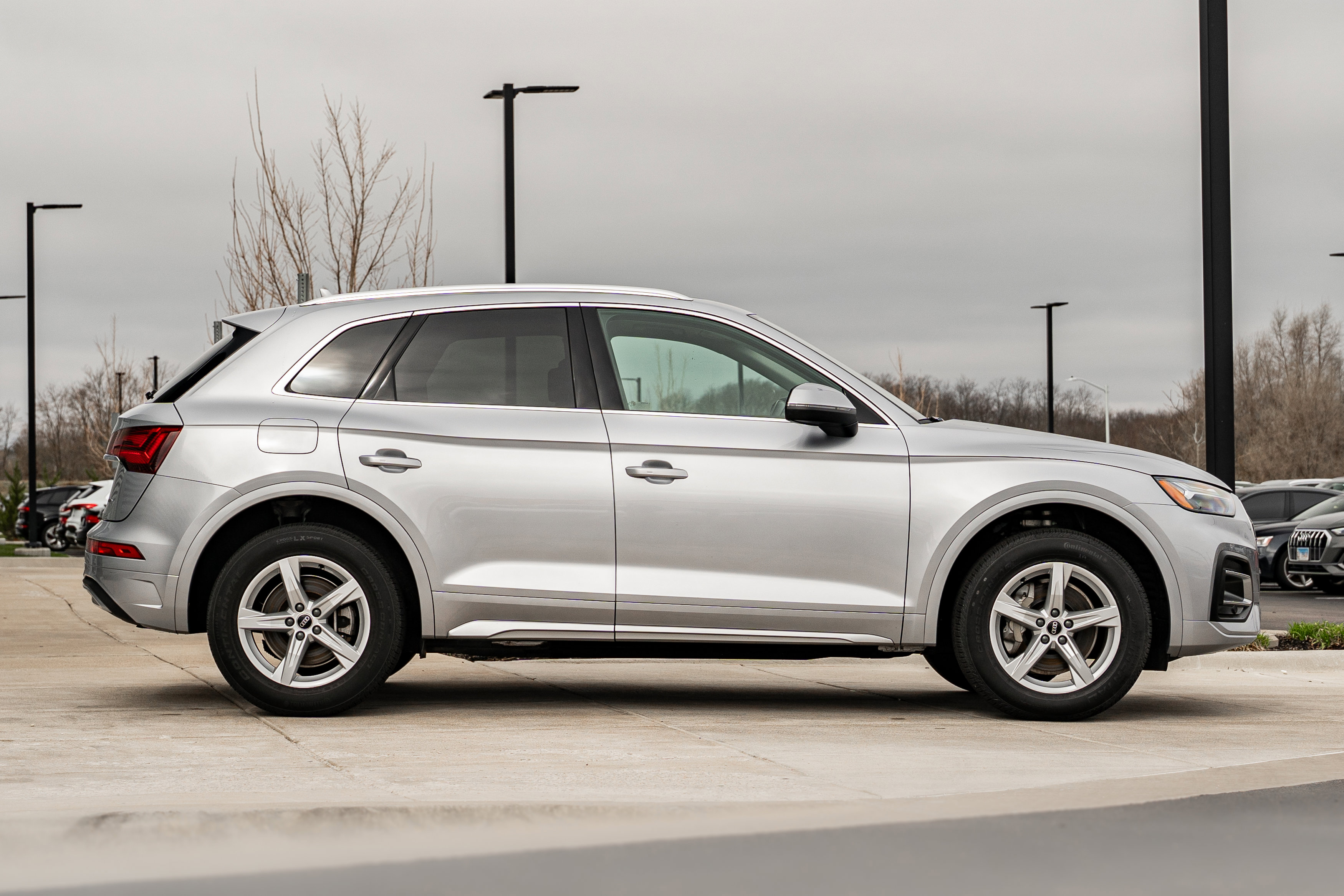 Certified 2023 Audi Q5 2.0T Premium w/ Convenience Package image 3