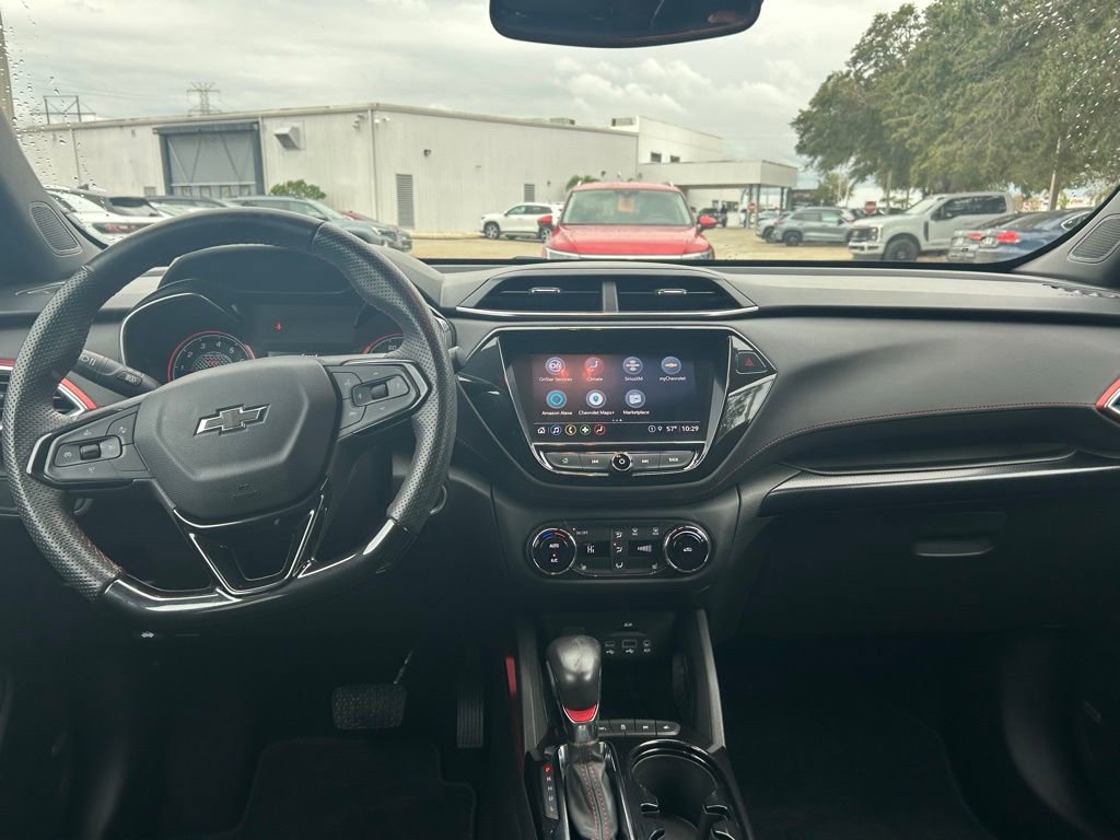Used 2021 Chevrolet TrailBlazer RS w/ Technology Package image 44