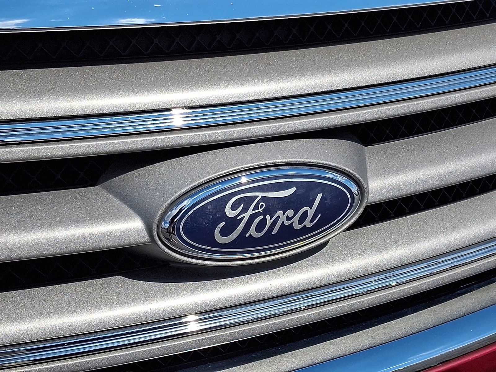 Used 2017 Ford Taurus SEL image 29