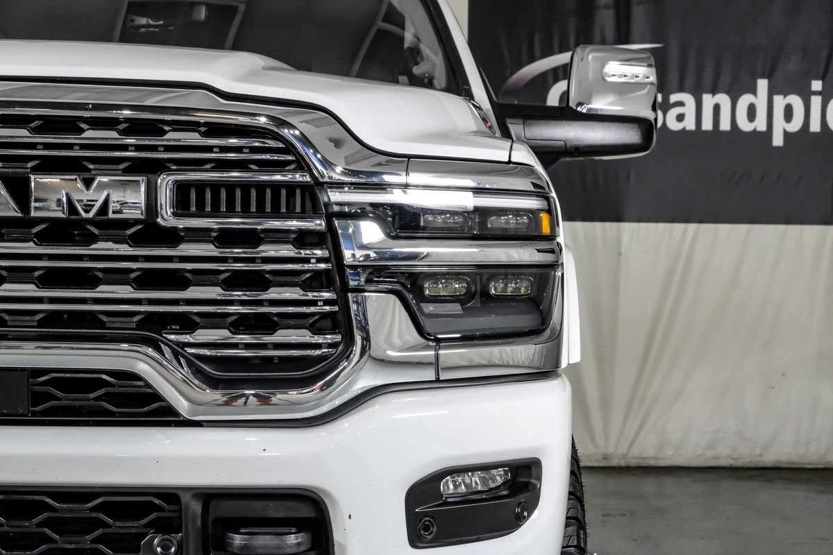 Used 2025 RAM 3500 Longhorn AWD/4WD image 39