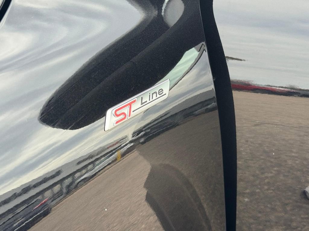 Used 2025 Ford Escape ST-Line Select AWD/4WD image 8