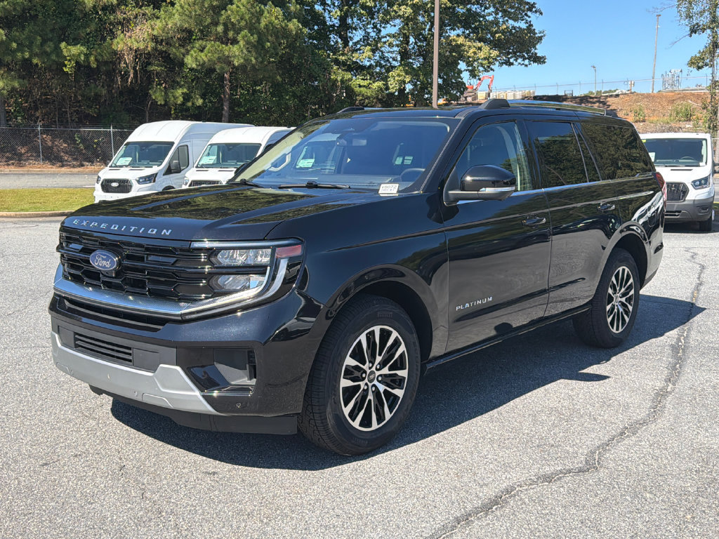 Used 2025 Ford Expedition Platinum AWD/4WD image 3