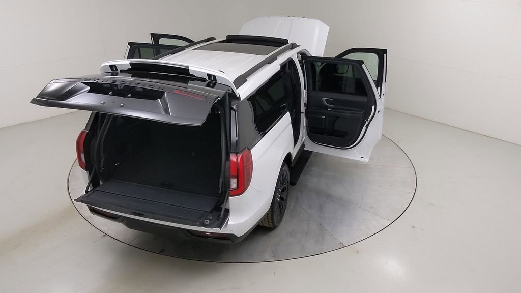 Certified 2025 Ford Expedition Max Platinum w/ Stealth Appearance Package AWD/4WD image 54