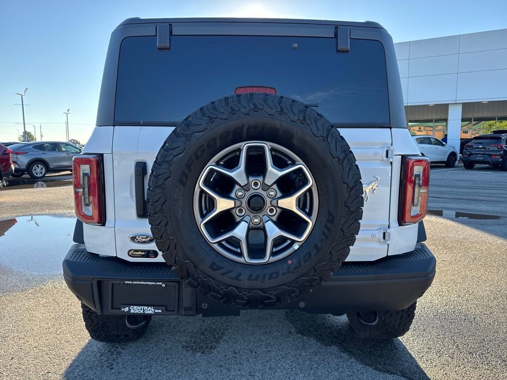 Used 2025 Ford Bronco Badlands image 4