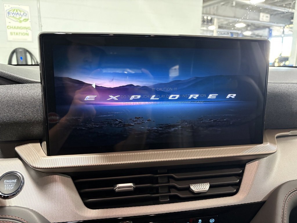 New 2026 Ford Explorer Active w/ Active Comfort Package image 15