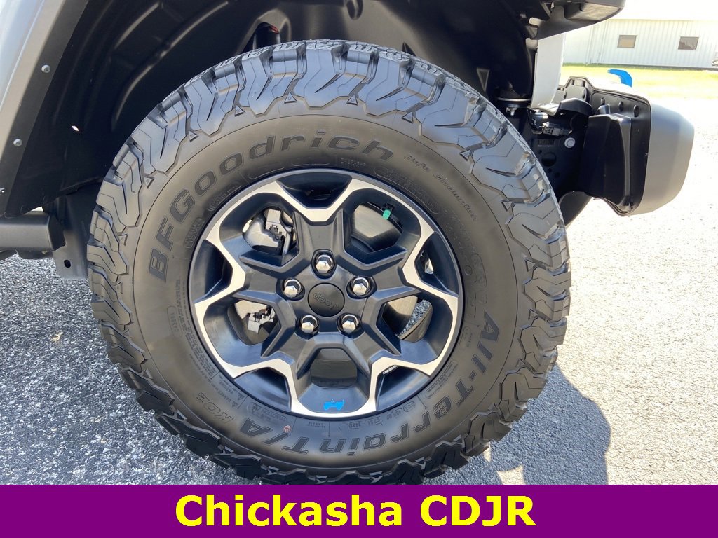 New 2022 Jeep Wrangler Unlimited Rubicon 4xe w/ Cold Weather Group image 2