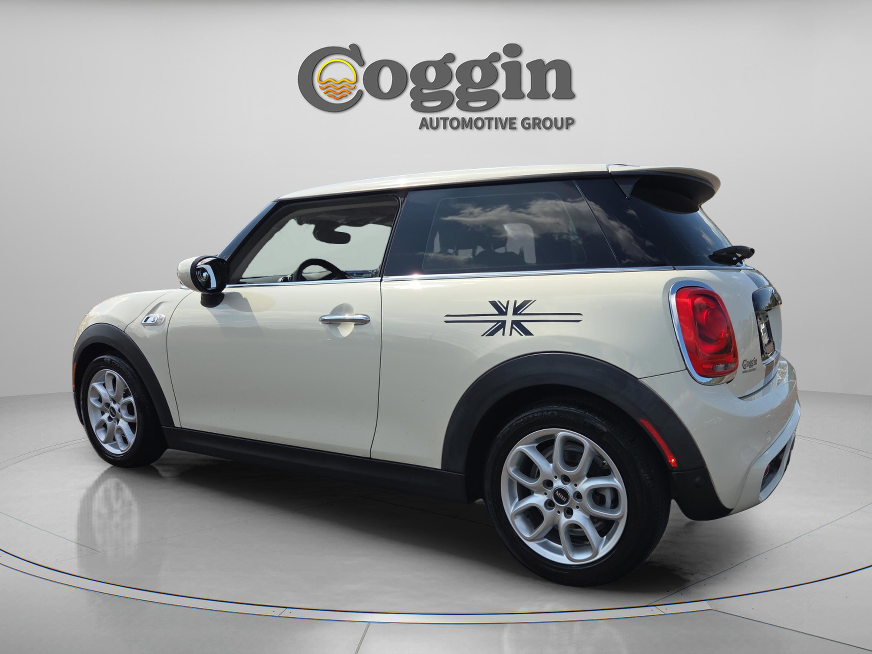 Used 2020 MINI Cooper S image 3