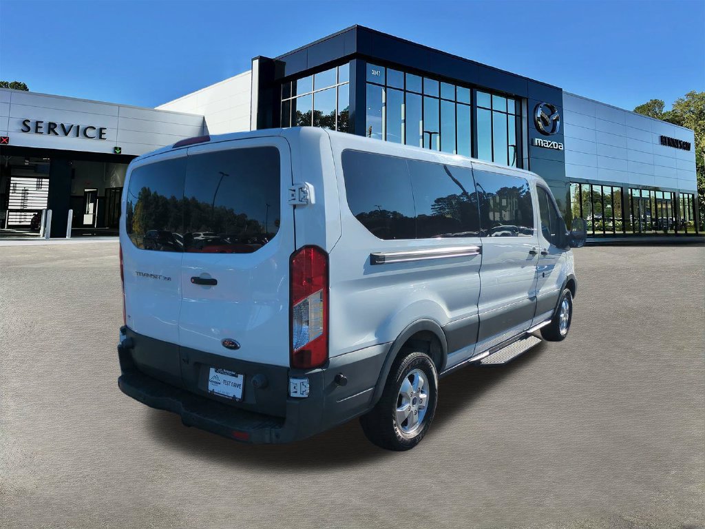 Used 2018 Ford Transit 350 XLT RWD image 4