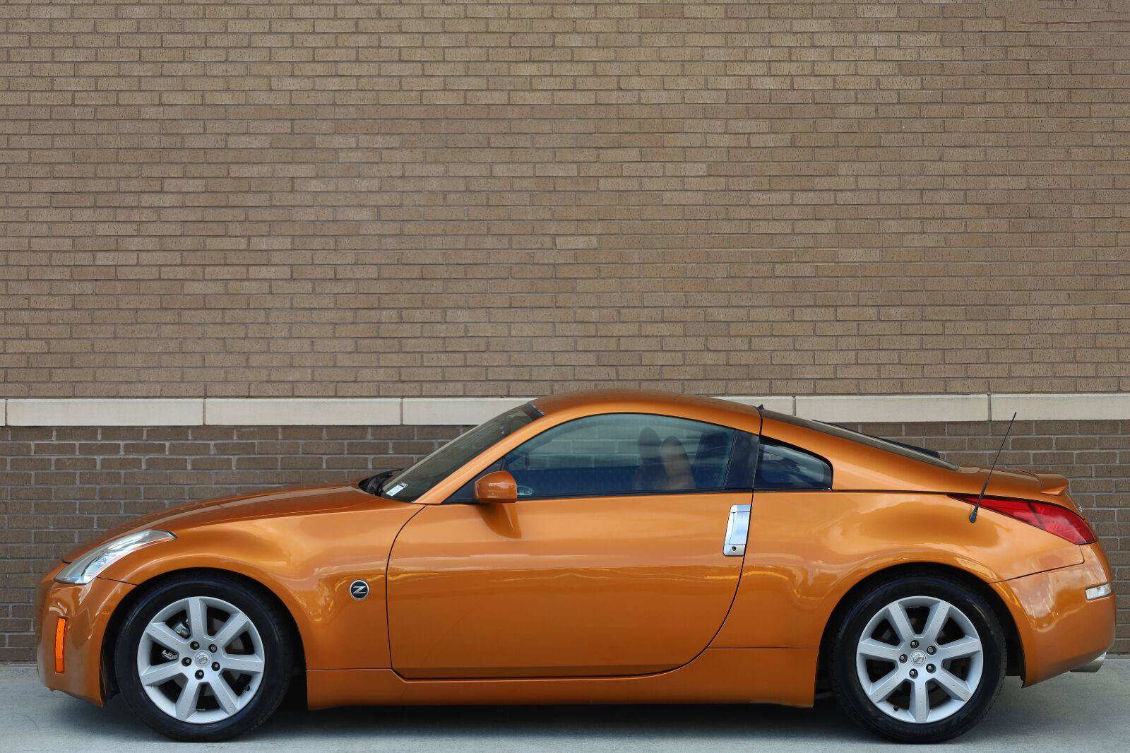 Used 2003 Nissan 350Z Touring RWD image 3