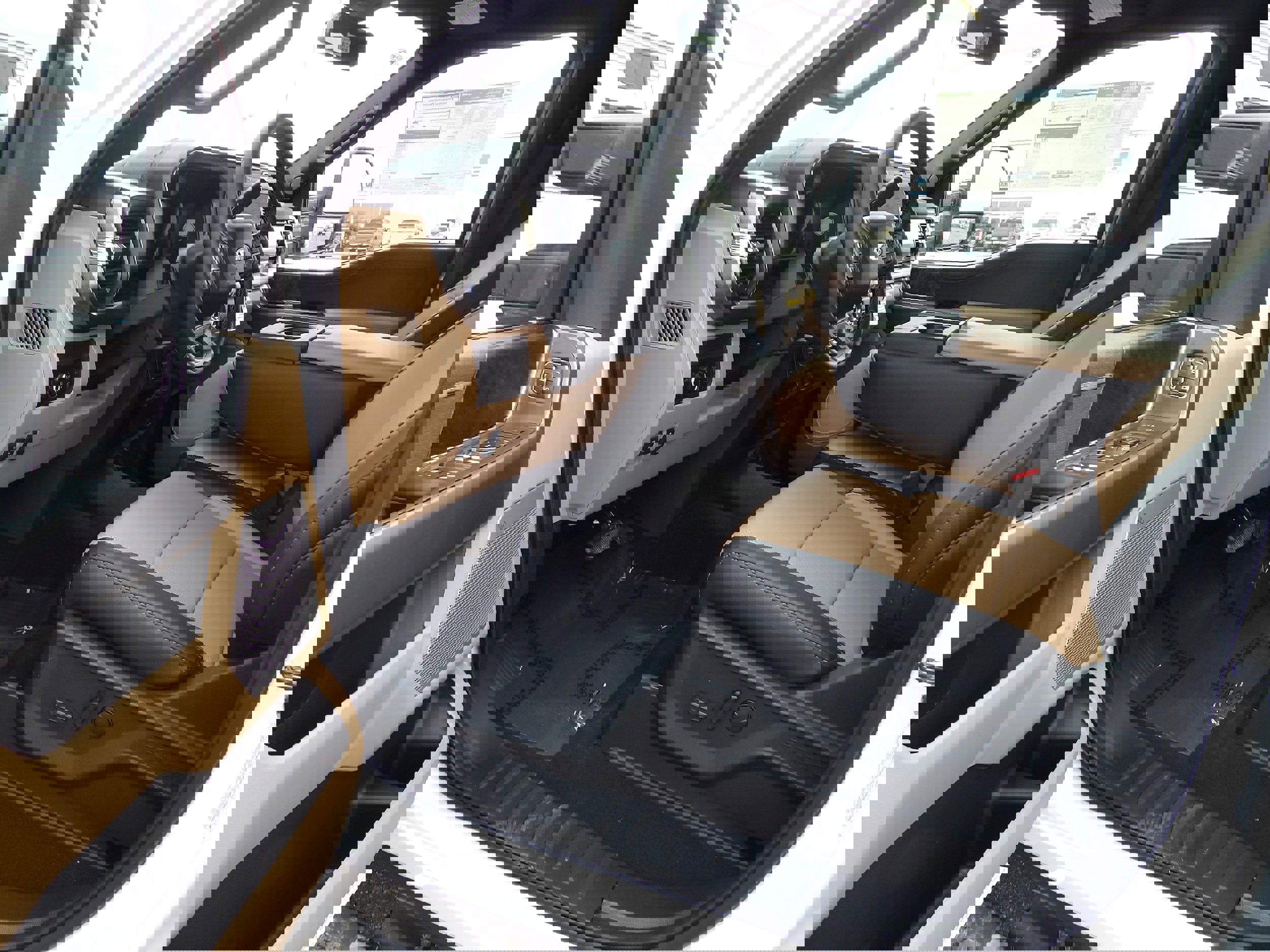 New 2025 Ford F250 Lariat w/ Chrome Package image 20