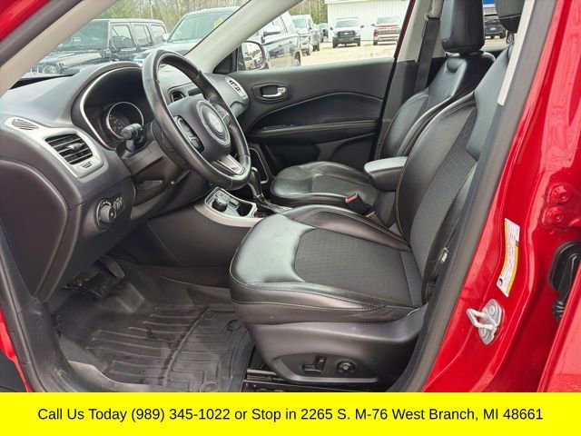Used 2018 Jeep Compass Latitude w/ Popular Equipment Group image 14