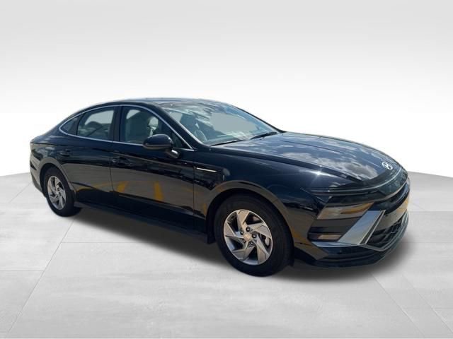 Used 2025 Hyundai Sonata SE image 8