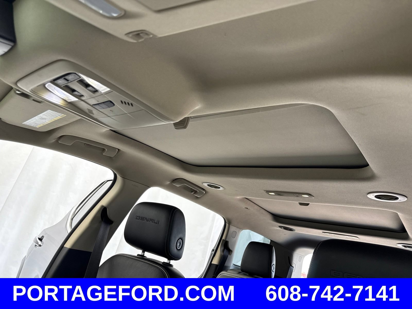 Used 2018 GMC Acadia Denali w/ Technology Package AWD/4WD image 24