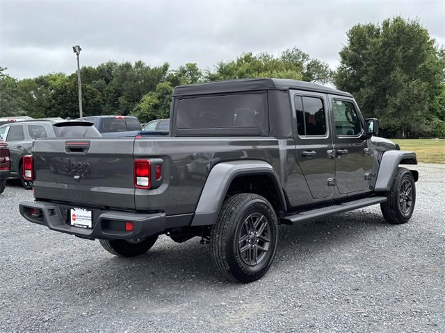 New 2025 Jeep Gladiator Sport image 19