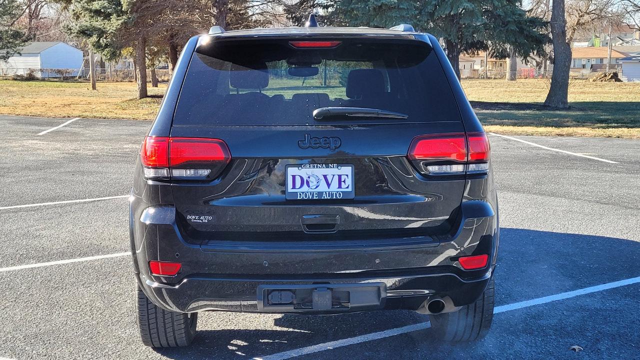 Used 2018 Jeep Grand Cherokee Altitude image 5