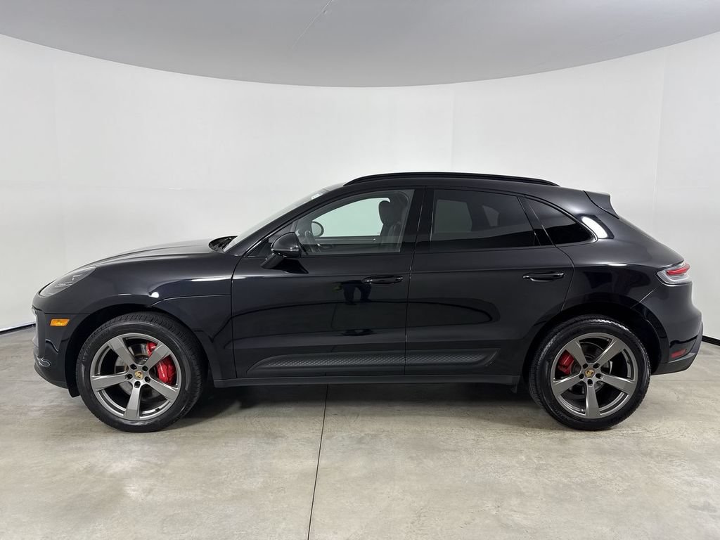 Certified 2022 Porsche Macan S AWD/4WD image 2
