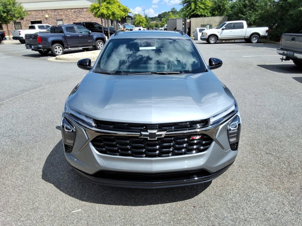 New 2026 Chevrolet Trax RS w/ Sunroof Package FWD video 2