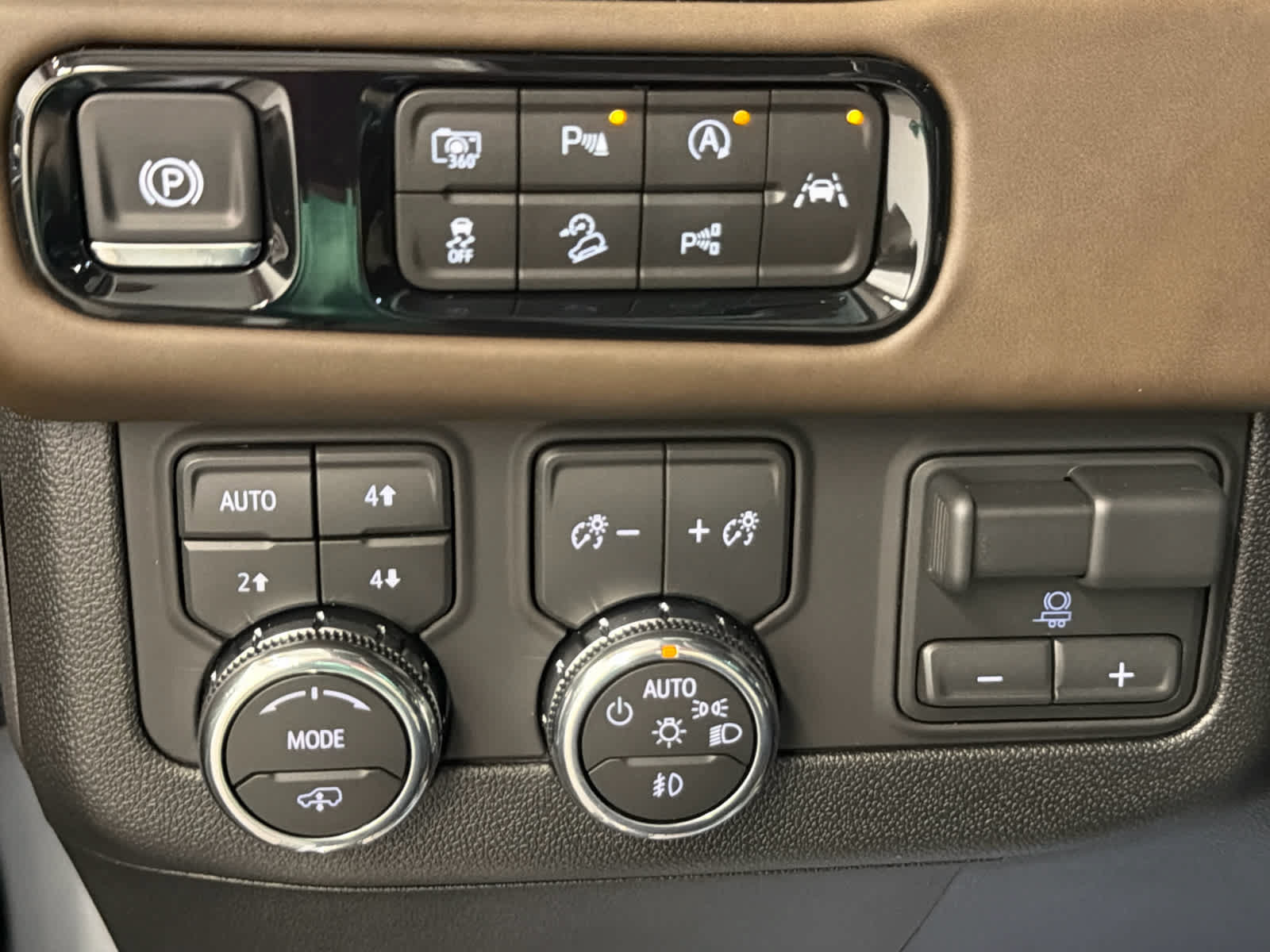 New 2026 GMC Yukon Denali Ultimate AWD/4WD image 44