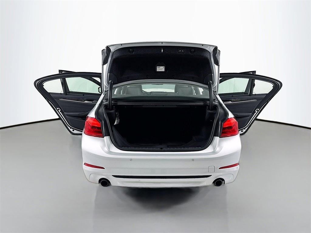 Used 2020 BMW 530i xDrive w/ Executive Package image 32