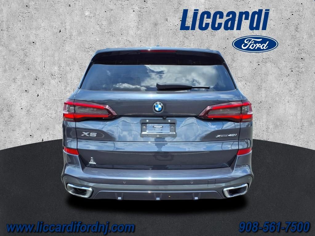 Used 2022 BMW X5 xDrive40i w/ Premium Enhanced Package AWD/4WD image 3