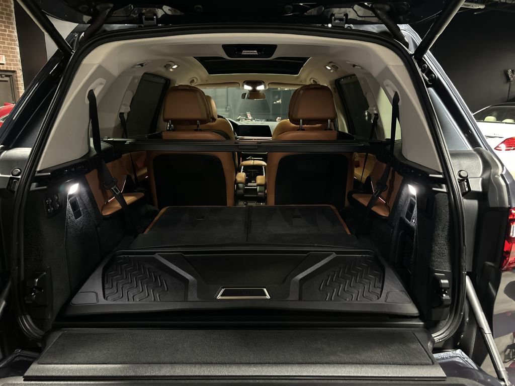 Used 2021 BMW X7 xDrive40i w/ Premium Package image 59